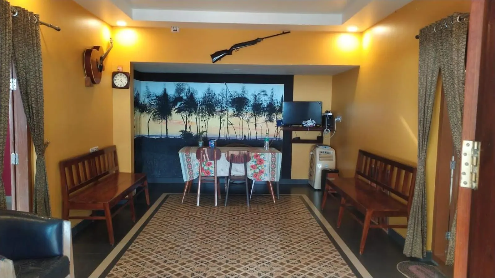 Ambadi'S Villa Pallipuram 0*,