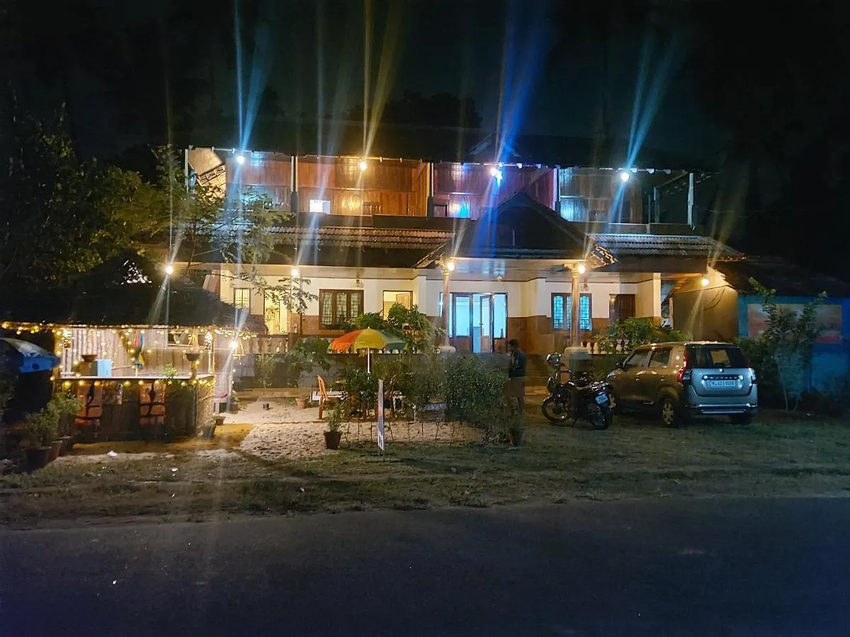 ゲストハウス Ambadi'S Villa Pallipuram